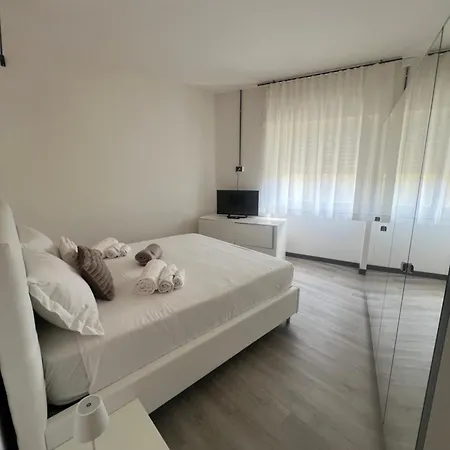 Le Del Corso 3* سيراكوزا